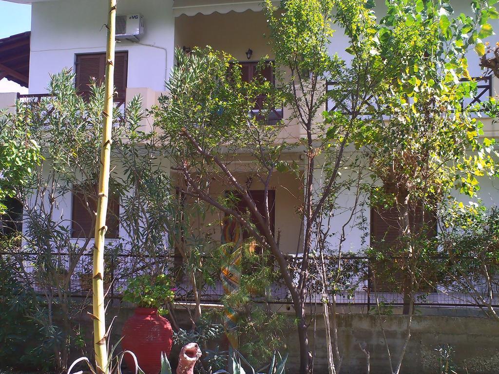 House Anna Apartment Nikiti  Bagian luar foto