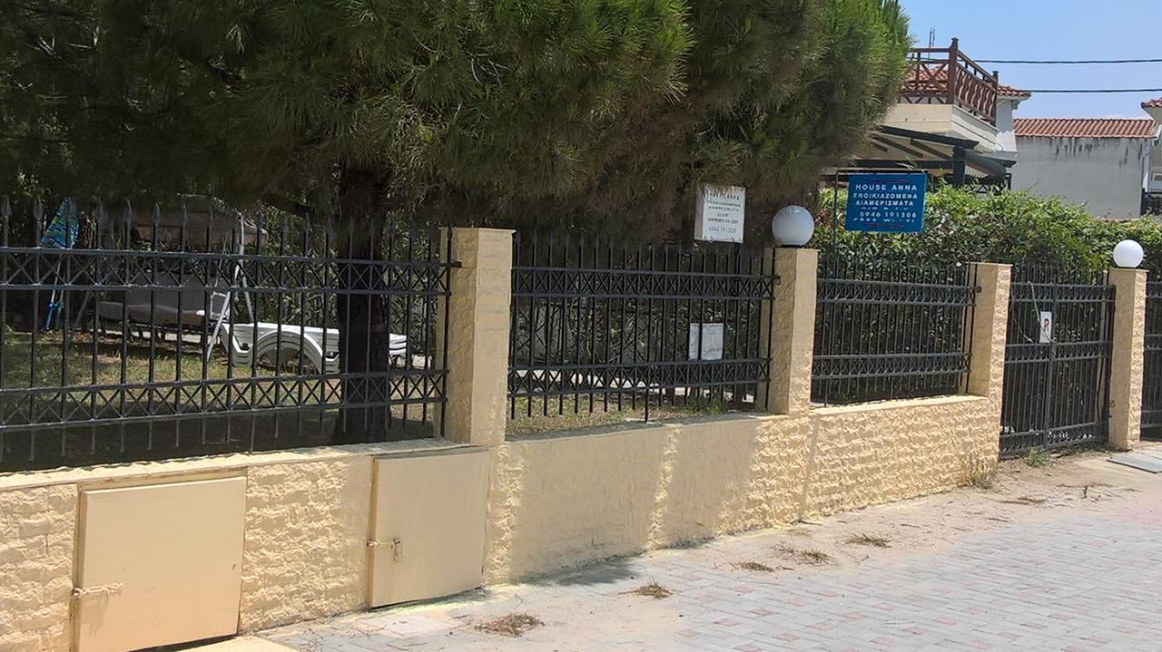 House Anna Apartment Nikiti  Bagian luar foto